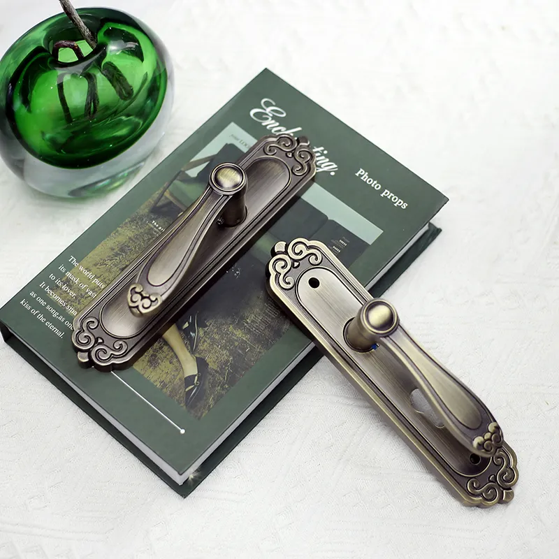 Antike Innenhebelgriffe aus Kupfer