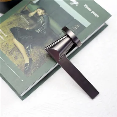 Schwarze Außentürschlösser