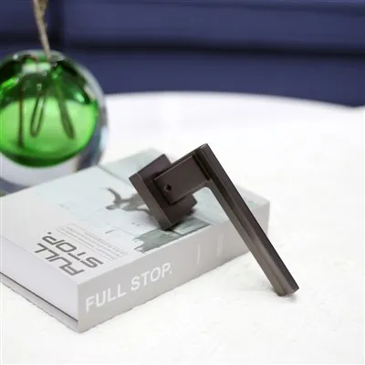 Goldene Außentürschlösser